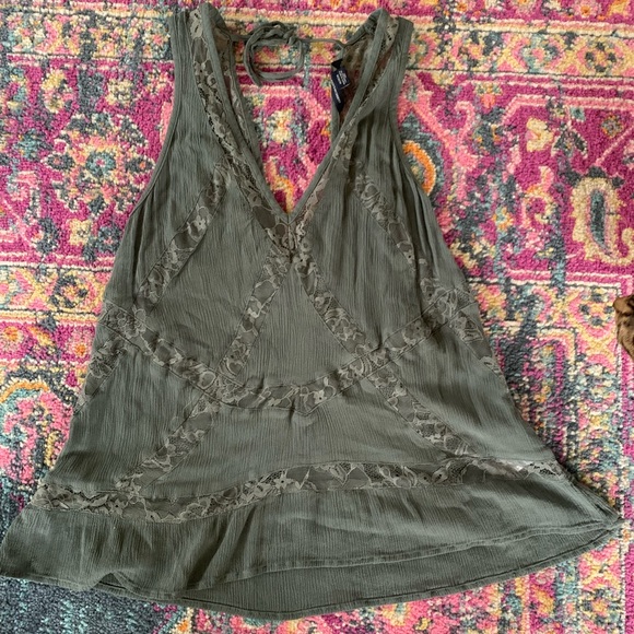 AEO Lace Flowy Tank - Picture 1 of 4